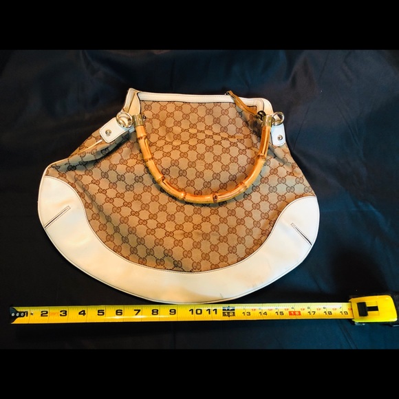 KWN Consignment: Vintage Gucci Hobo purse - Picture 2 of 8